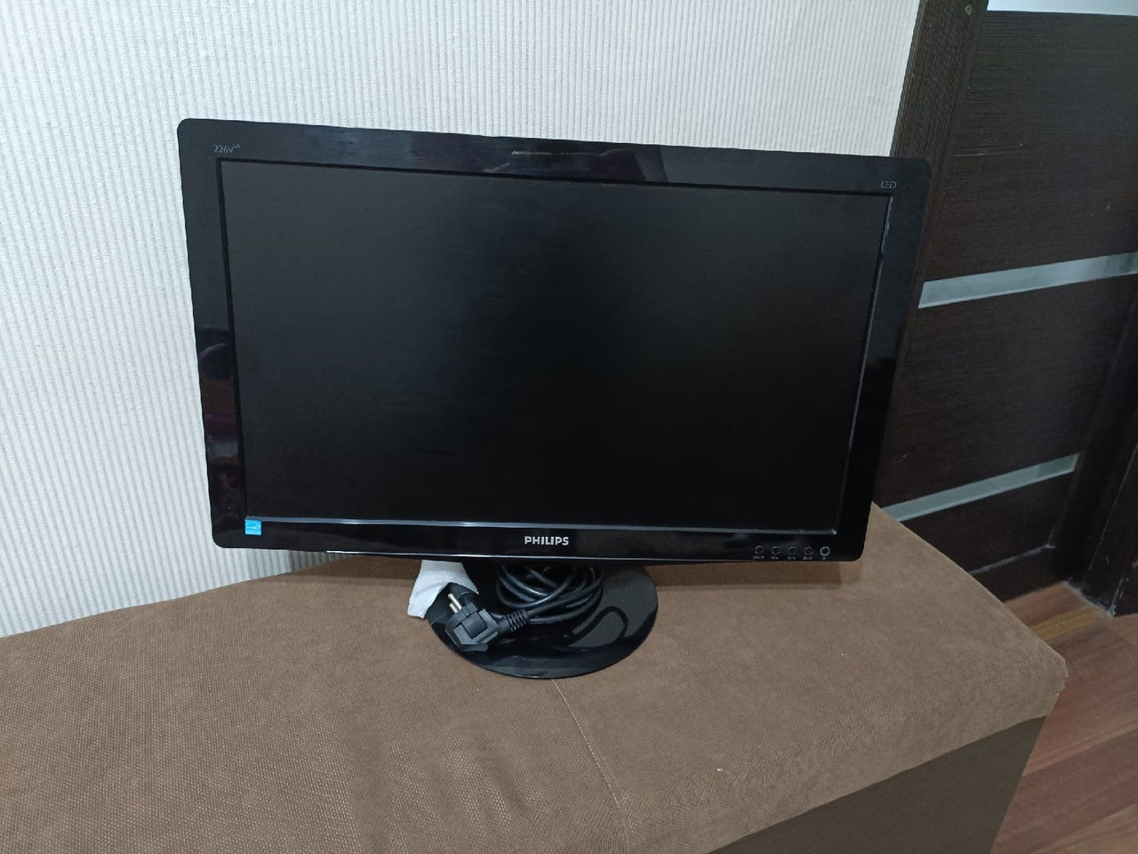 Монитор Philips 226V LA 22" Full HD