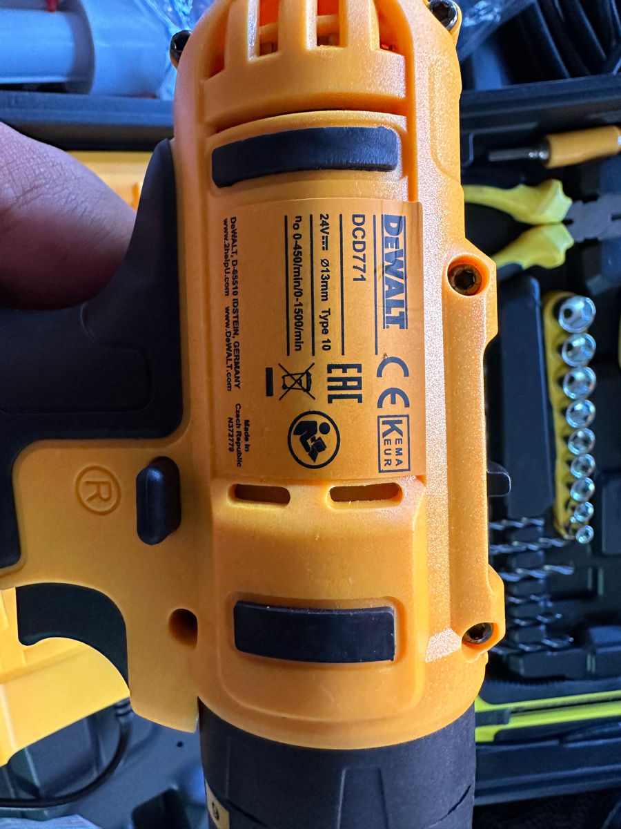 Шуруповерт Dewalt 24v foto 2