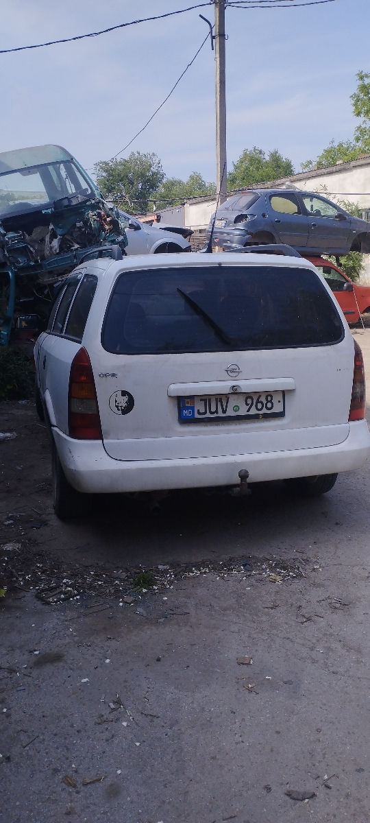 Opel Astra фото 4