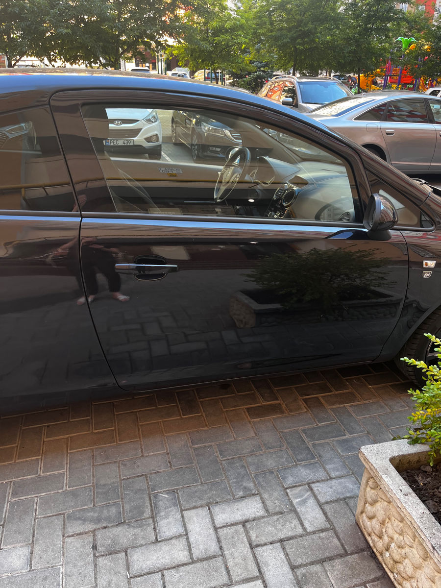 Opel Corsa foto 1