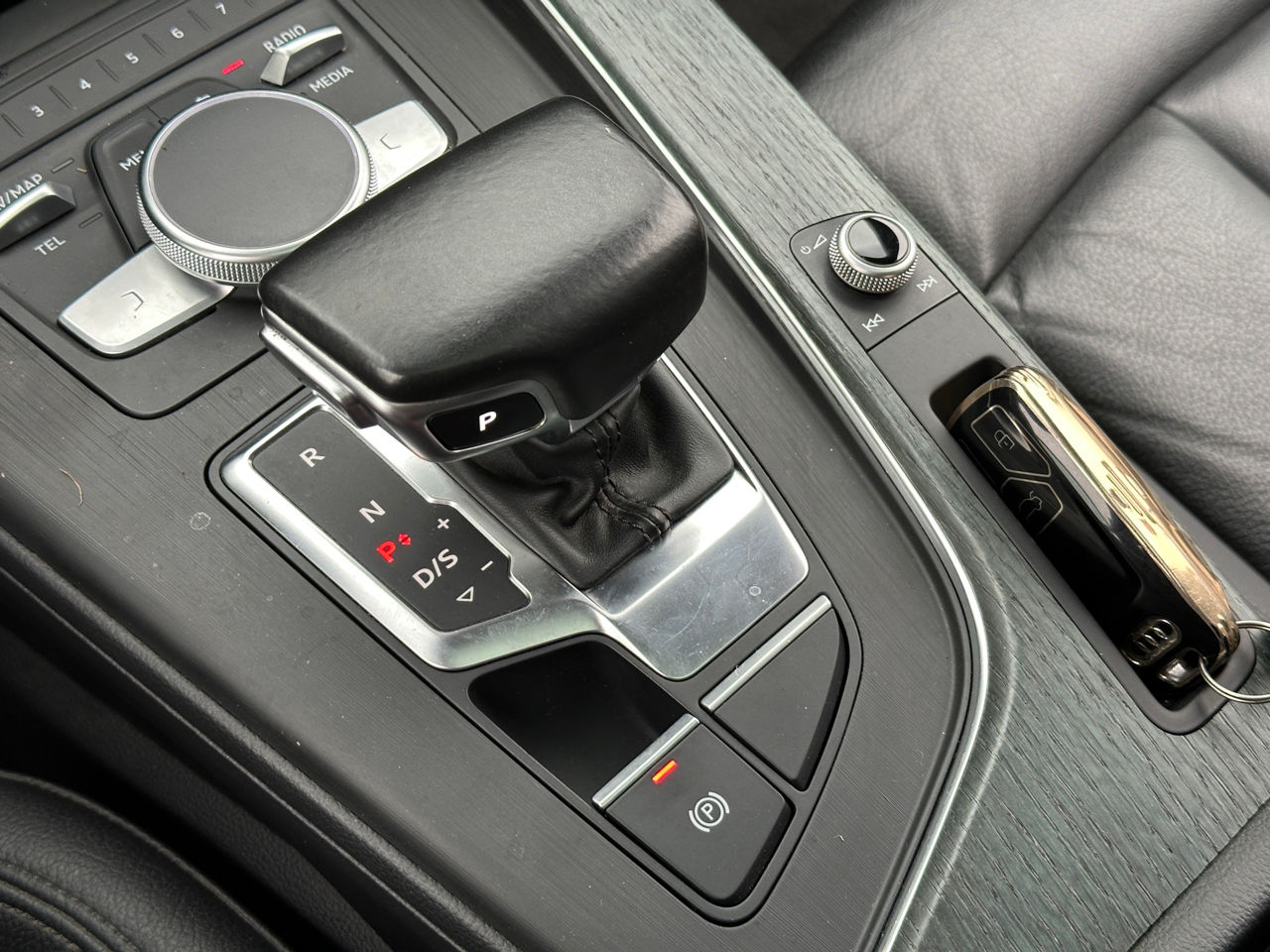 Audi A4 foto 13