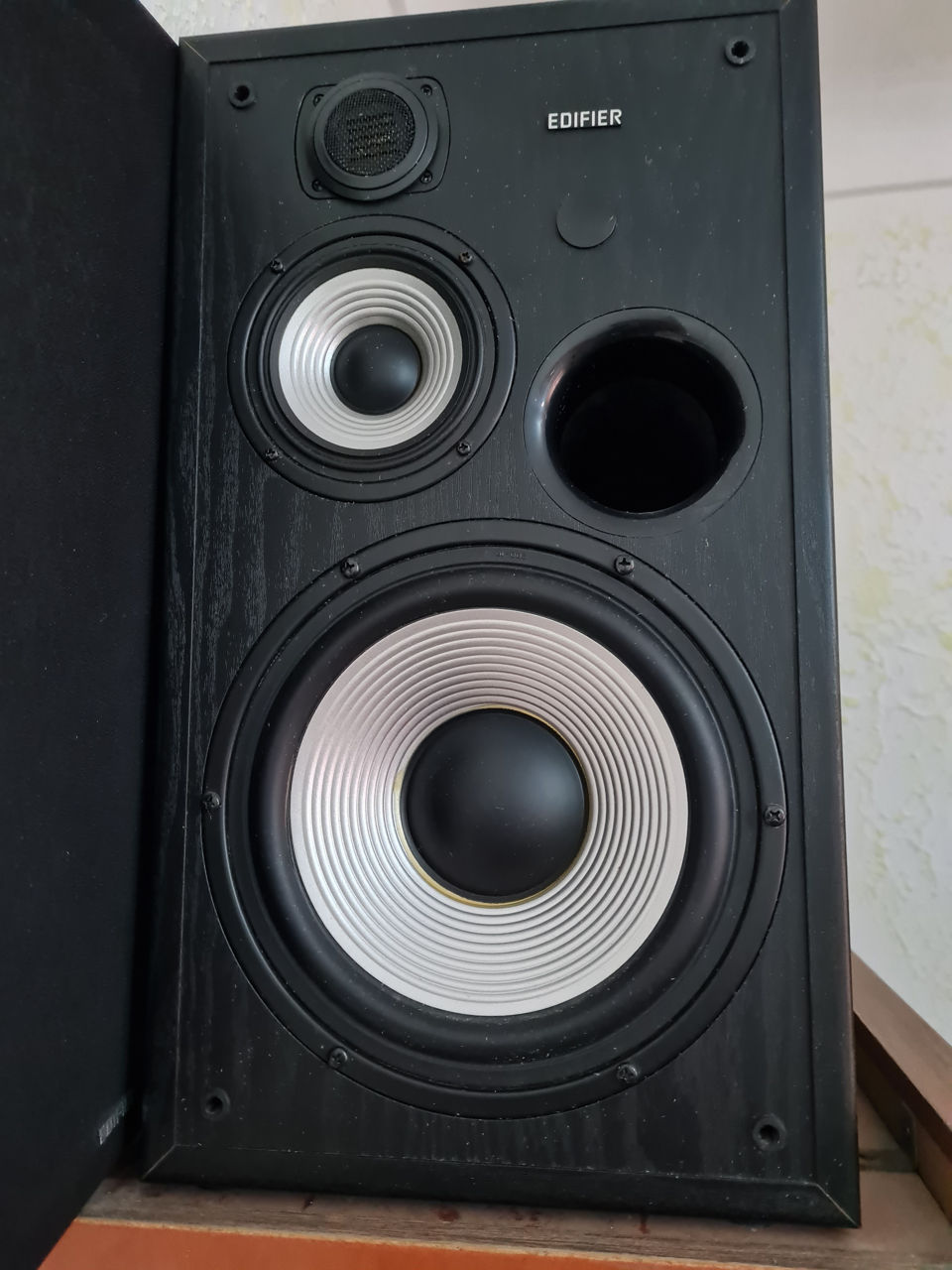 edifier r2800 140w 2.0