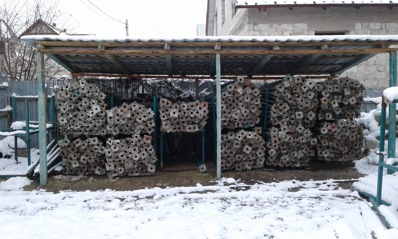 Аренда недорог колонны стойки от (1,2 м до 5 м) , фанера, брус, вибратор 220 бесплатно. нал и  переч фото 1