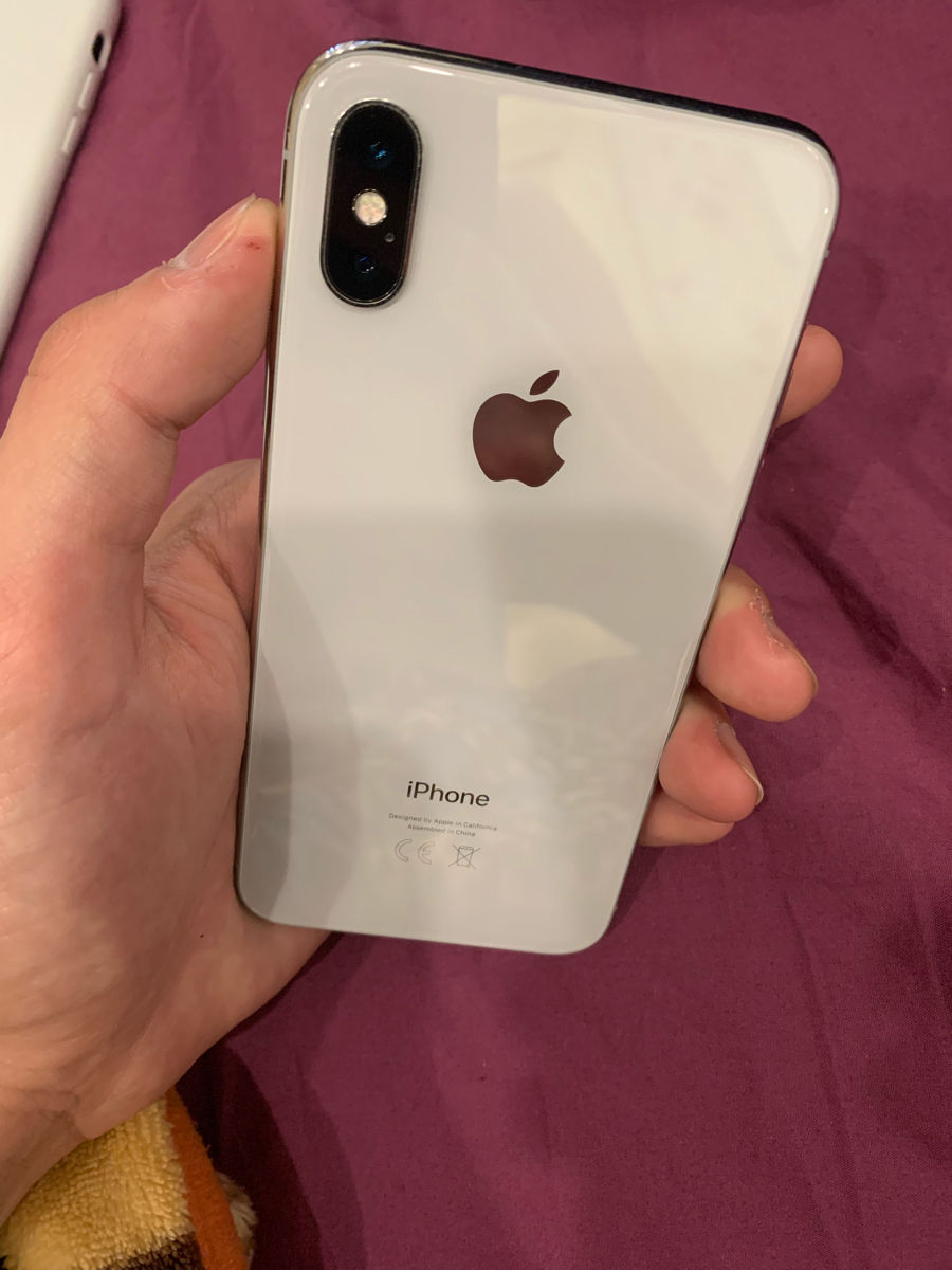 iPhone X 64