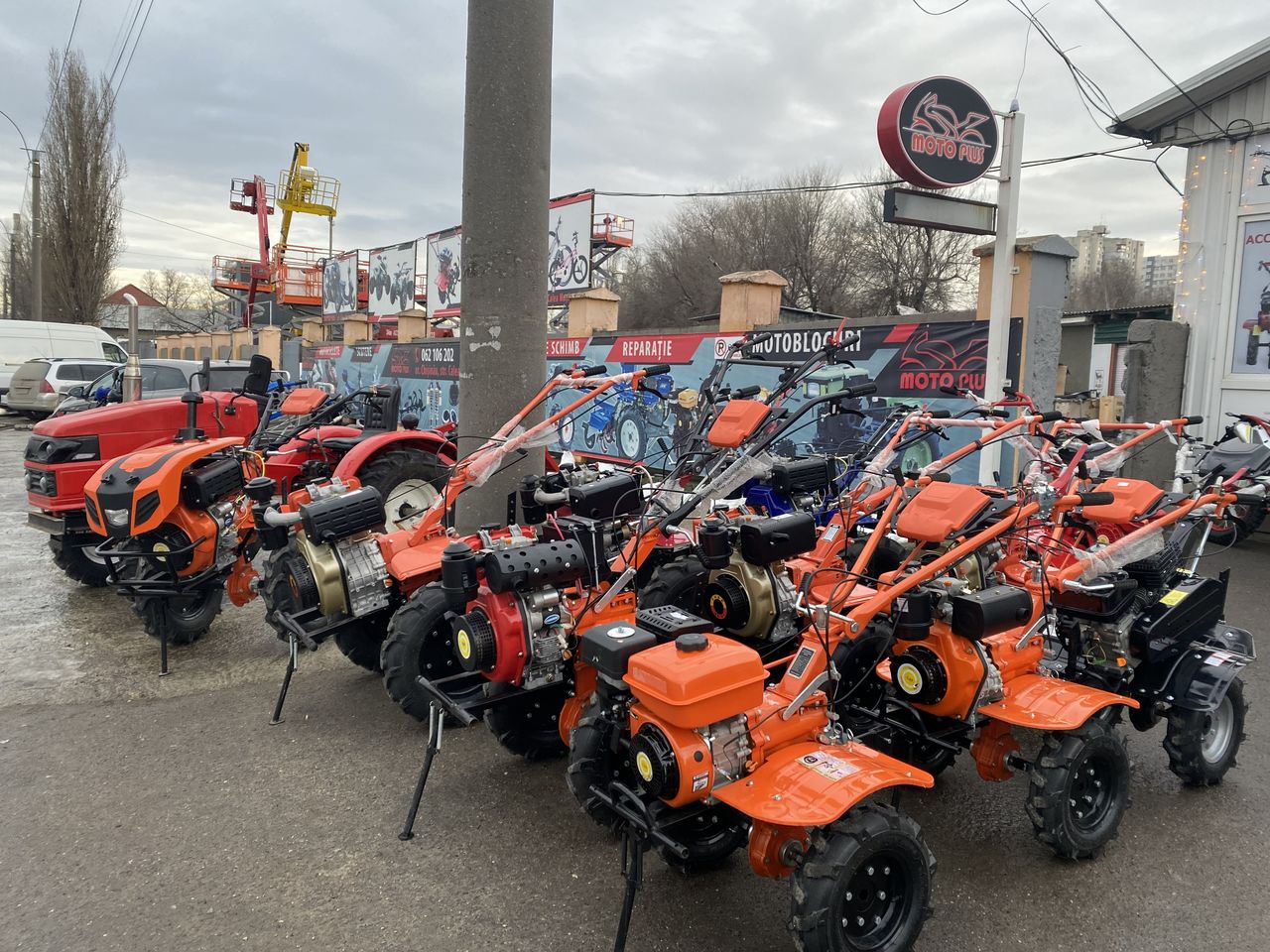 Motoblocuri zubr motorina/benzina foto 11