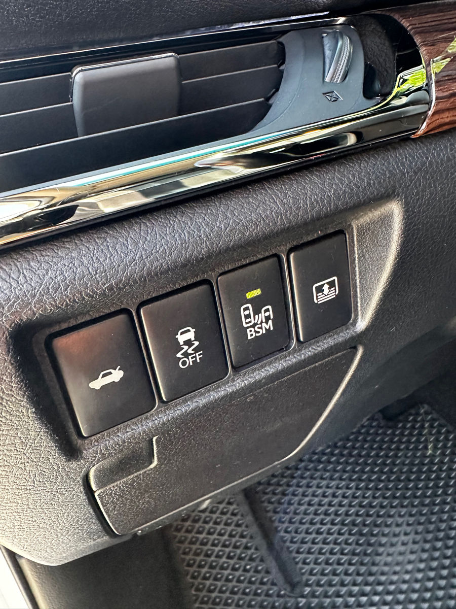 Toyota Avalon фото 6