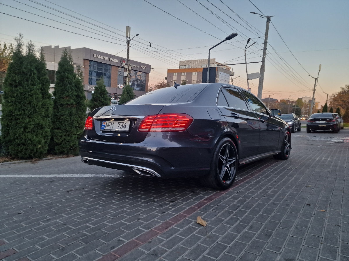 Mercedes E-Class foto 2