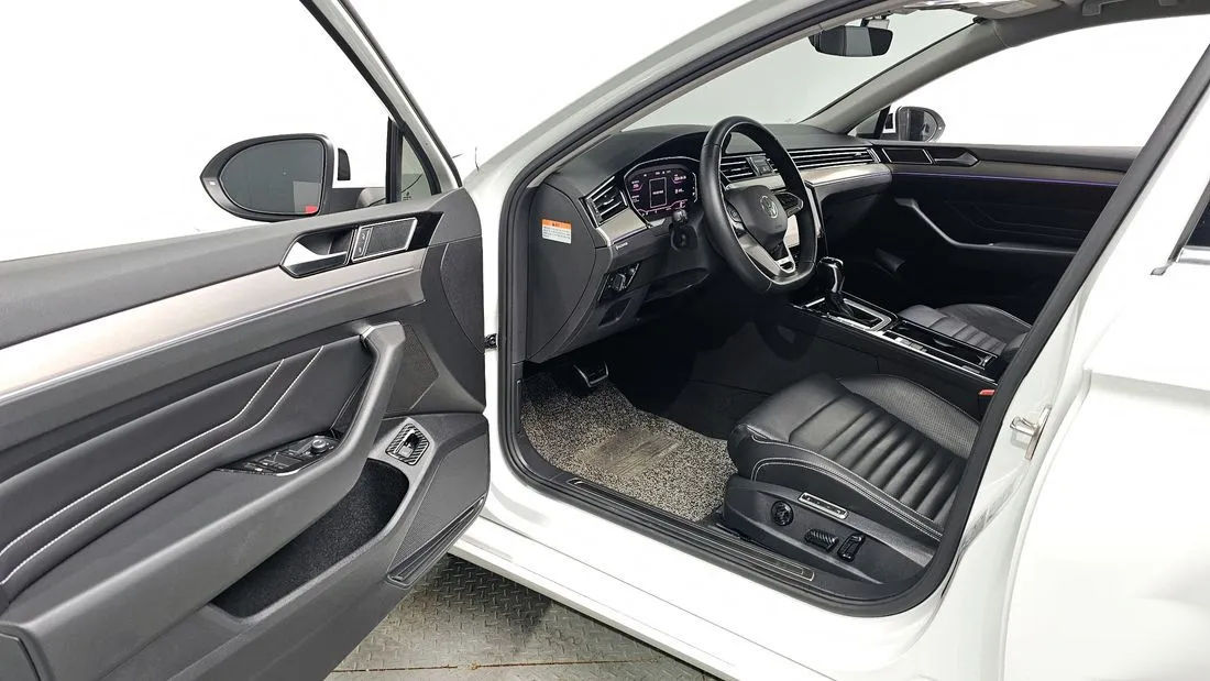 Volkswagen Passat фото 9