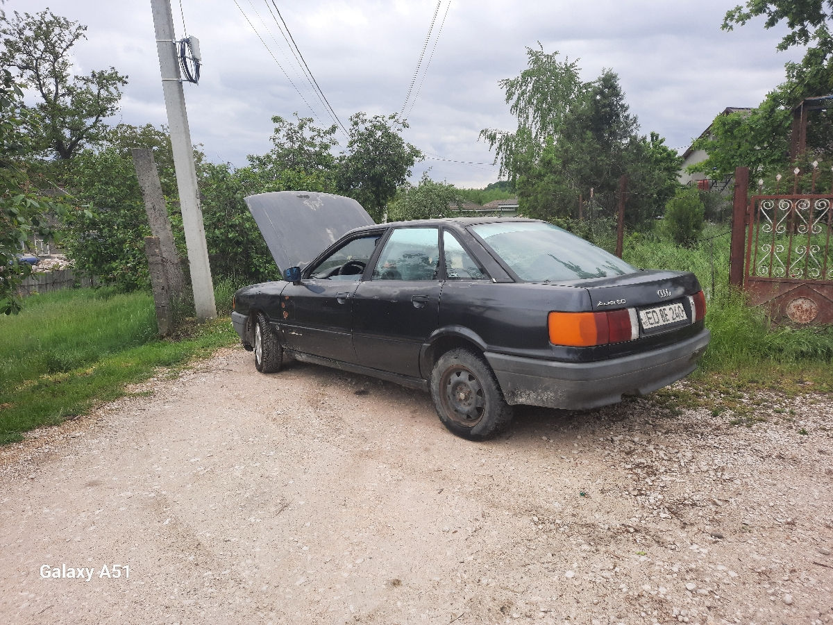 Audi 80 фото 4