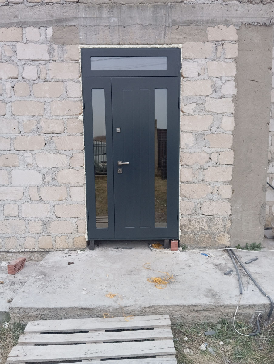 Producem usi metalice la comanda Exterior foto 3