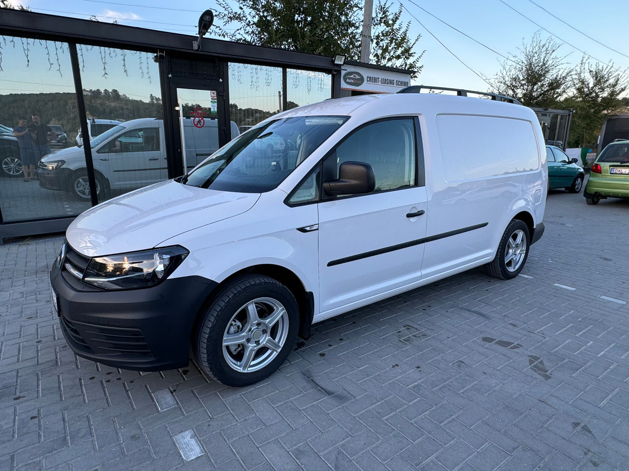 Volkswagen Caddy foto 0