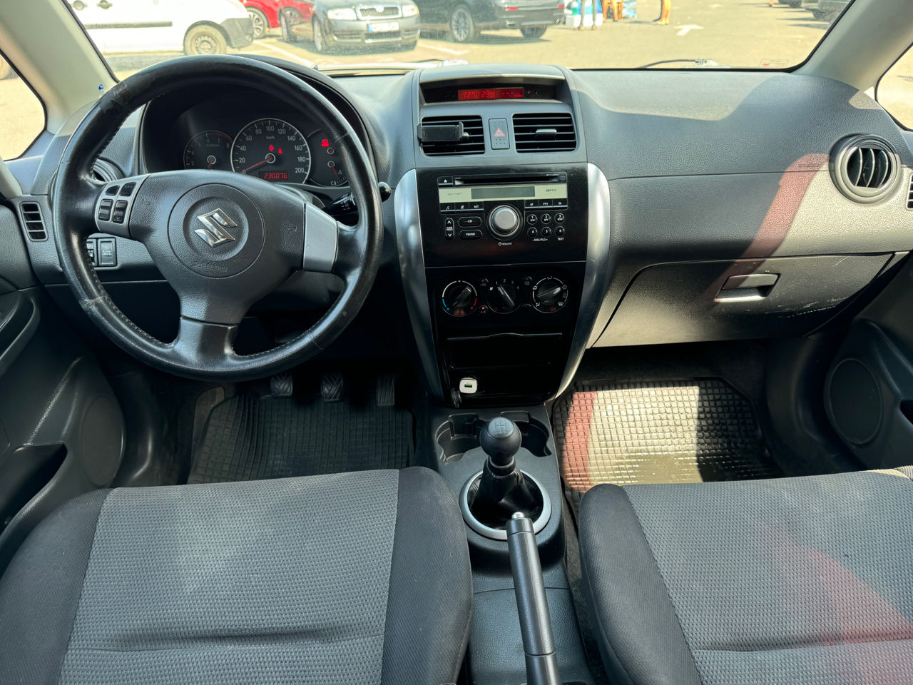 Suzuki SX4 foto 8