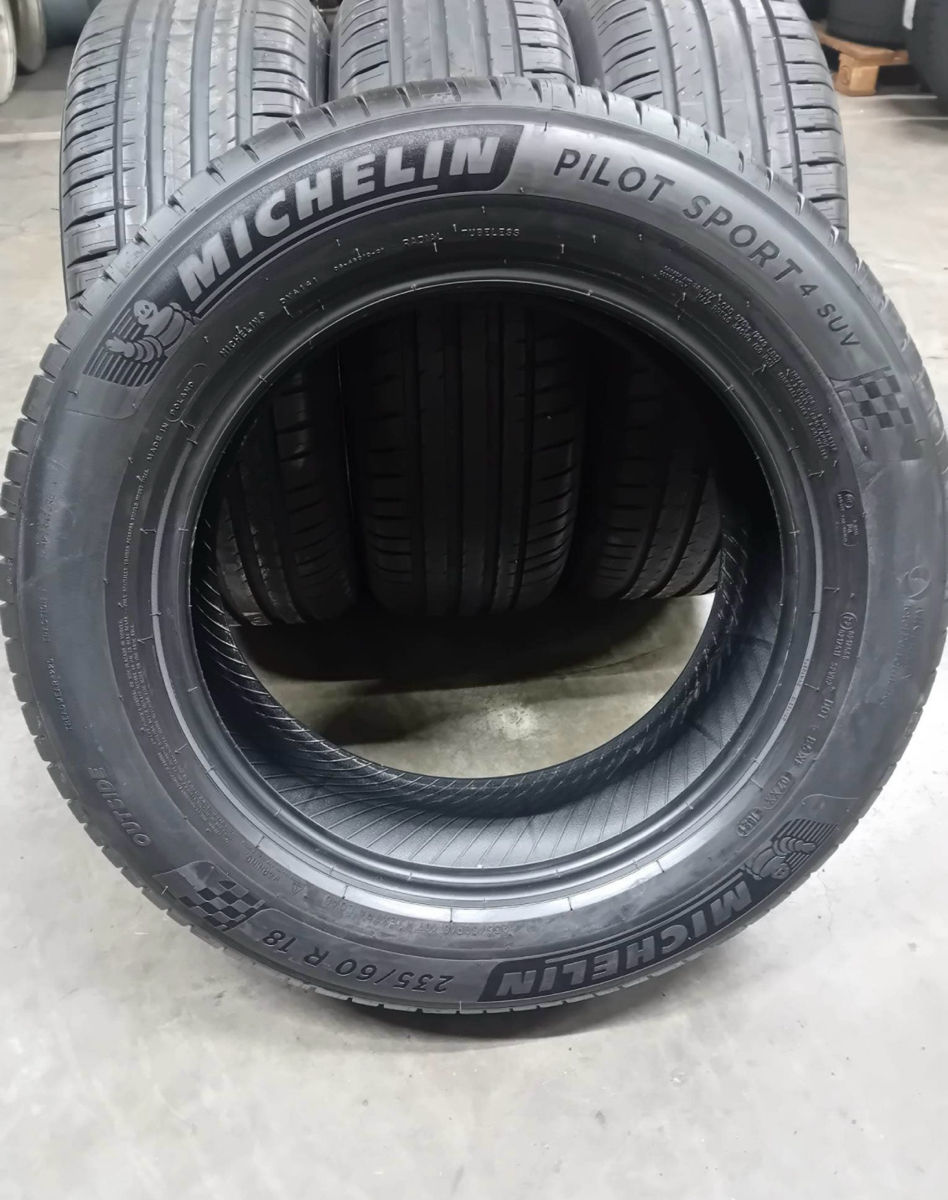 Michelin  235 60 18 foto 3