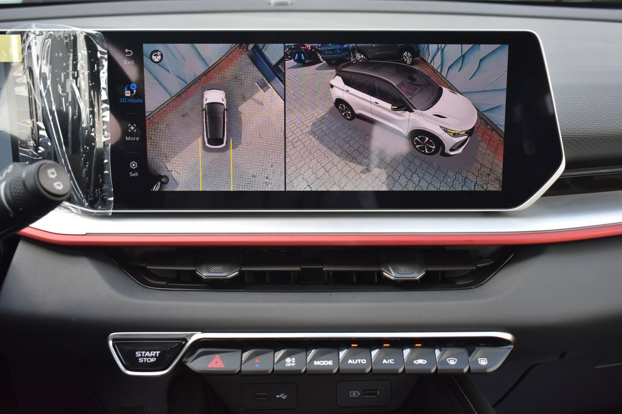 Geely Coolray foto 11