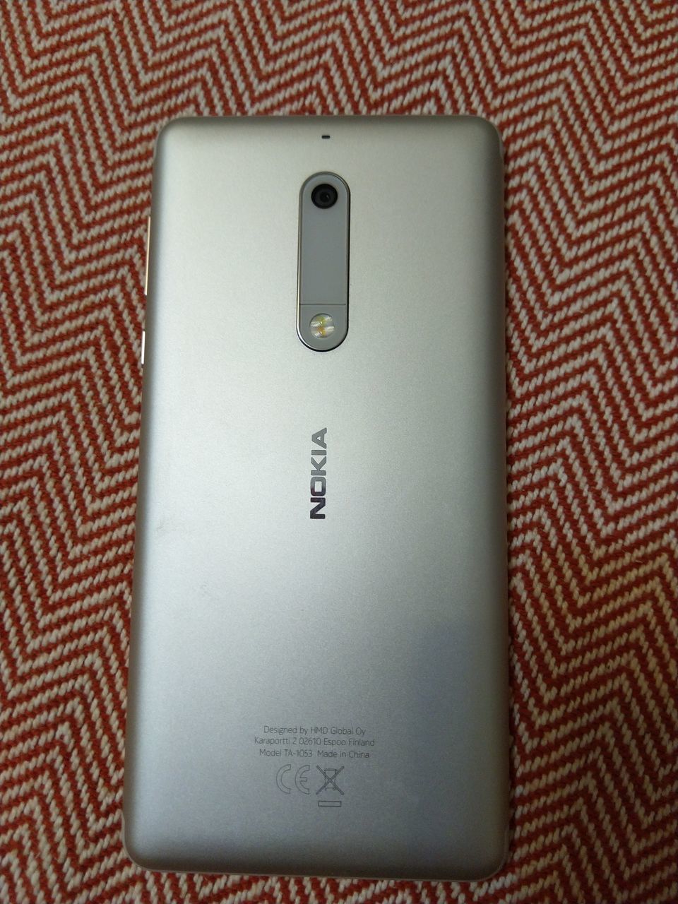 Продам Nokia 5