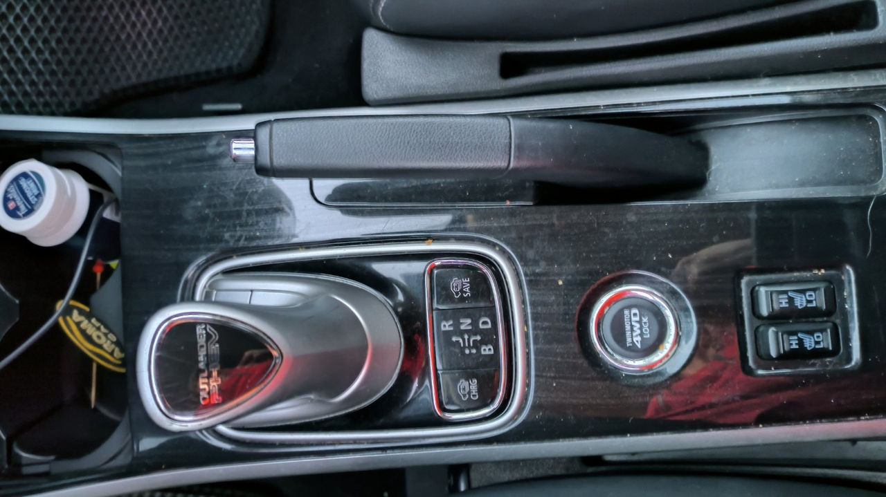 Mitsubishi Outlander foto 5