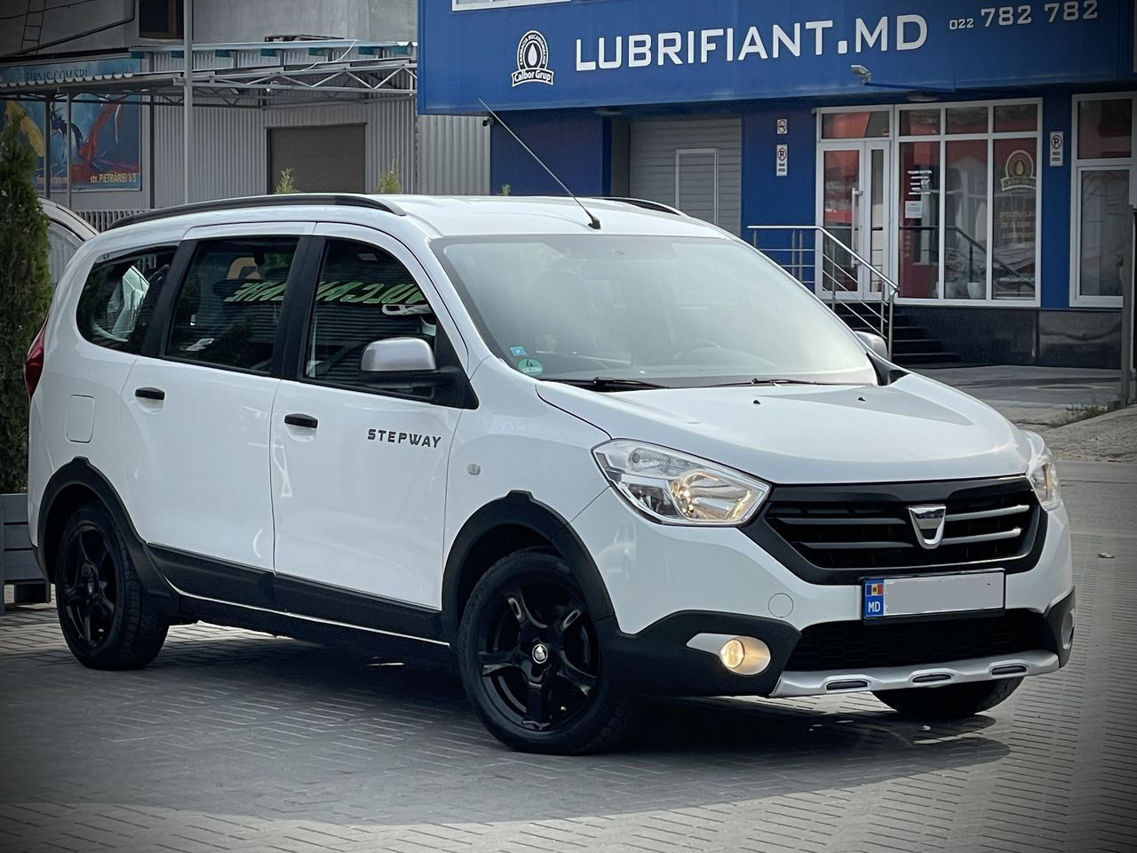 Toyota / dacia/ reno prinde reduceri 20 % , preturi incepind de la 11 euro , suna si te convinge ! foto 16