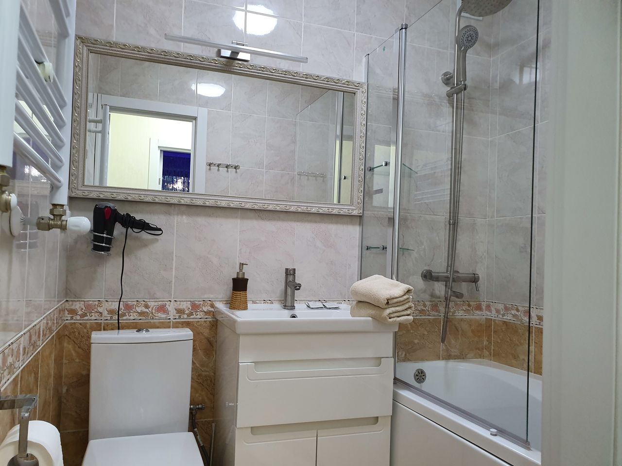 Apartament cu 2 camere, 60 m², Buiucani, Chișinău foto 5