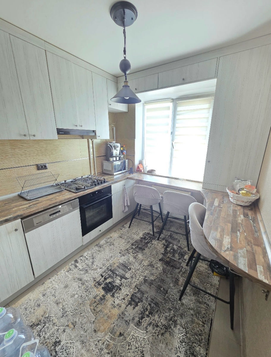 Apartament cu 3 camere,  10 cartier,  Bălți,  Bălți mun.
