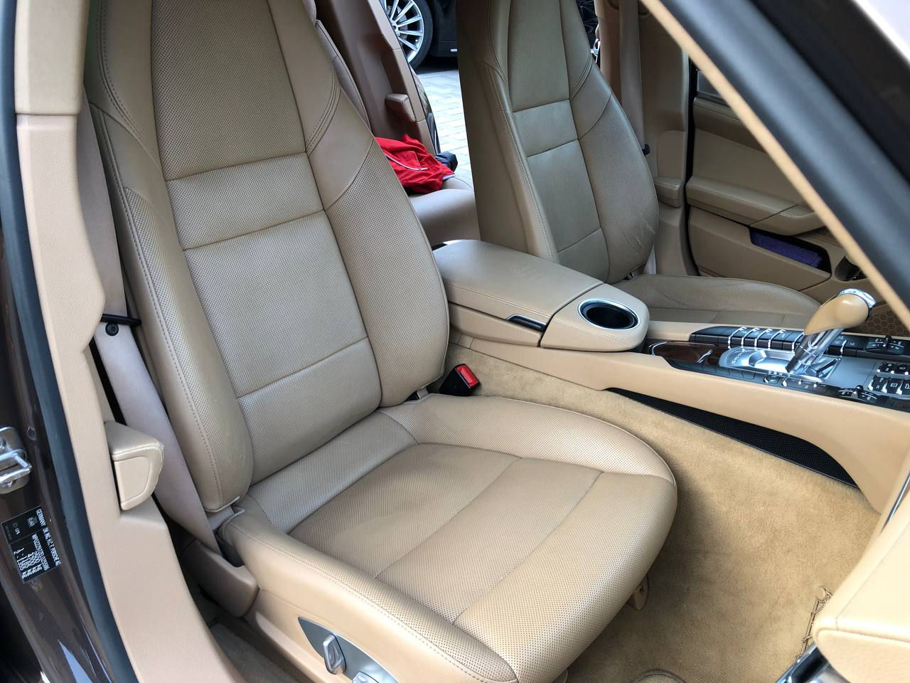 Porsche Panamera foto 8