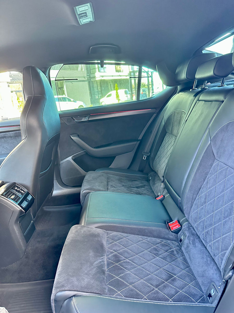 Skoda Superb foto 4