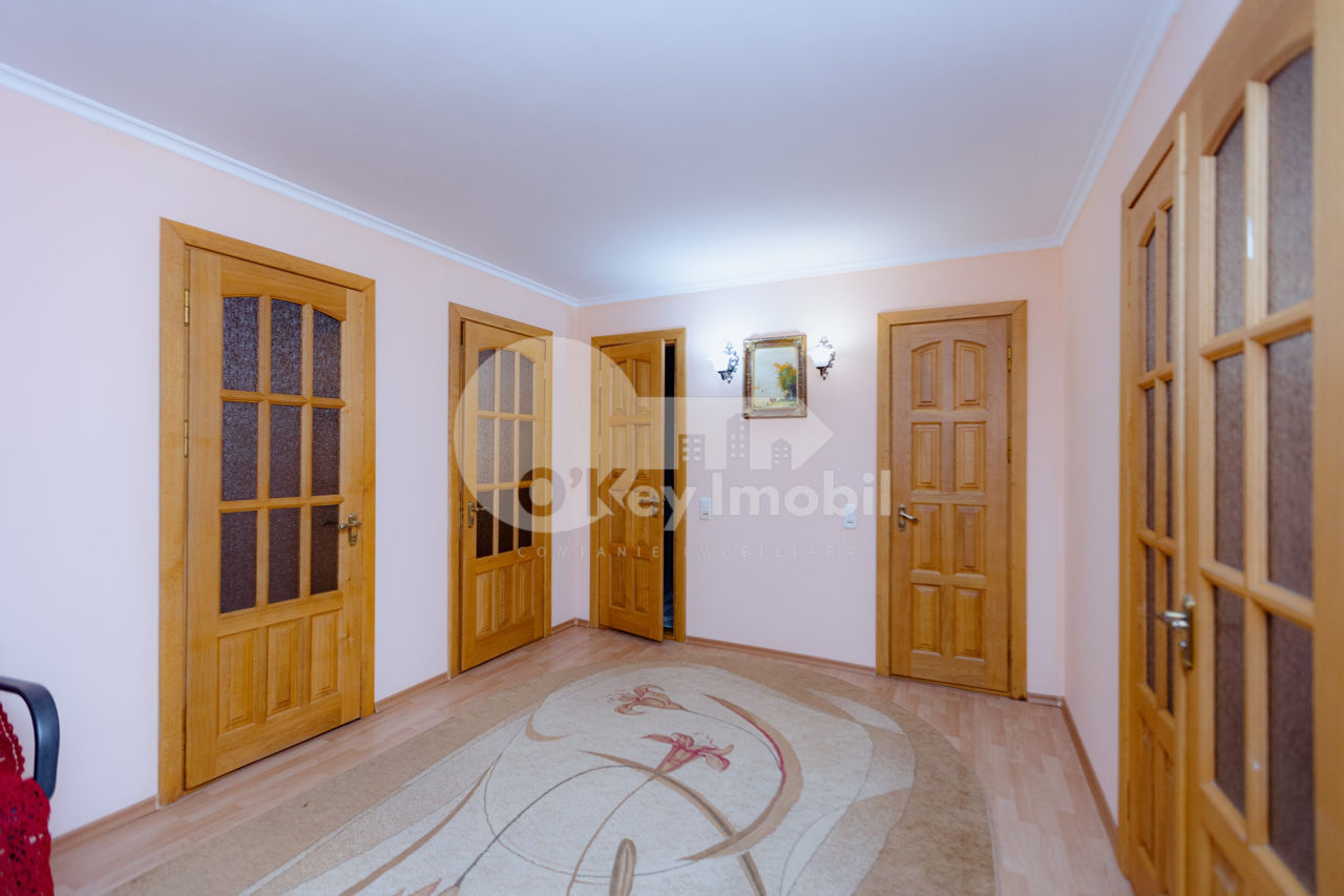 Apartament cu 2 camere, 93 m², Centru, Chișinău foto 11