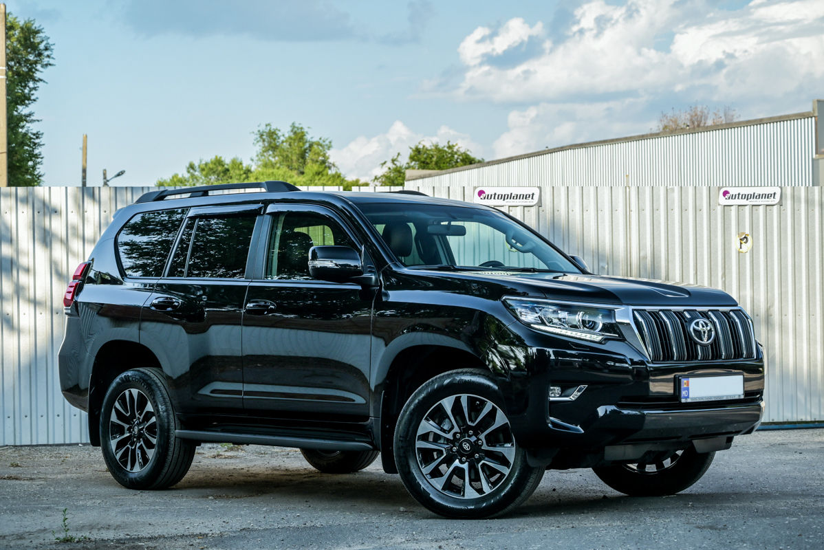 Toyota Land Cruiser Prado фото 1