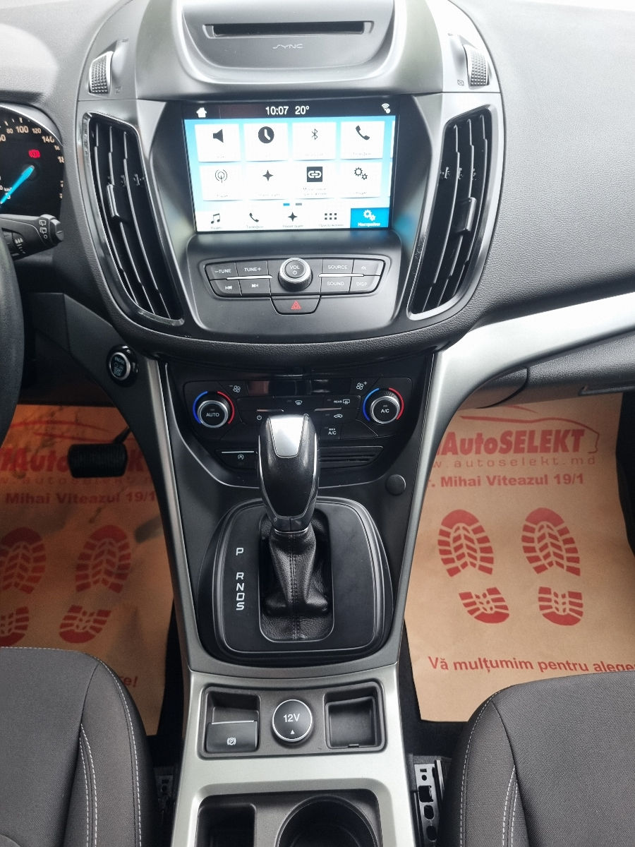 Ford Kuga 2017 photo 12
