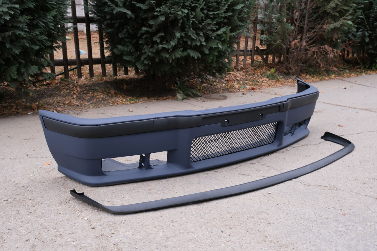 Bara Fata M3 BMW Seria 3 E36 cu Lip Detasabil Bamper M foto 0