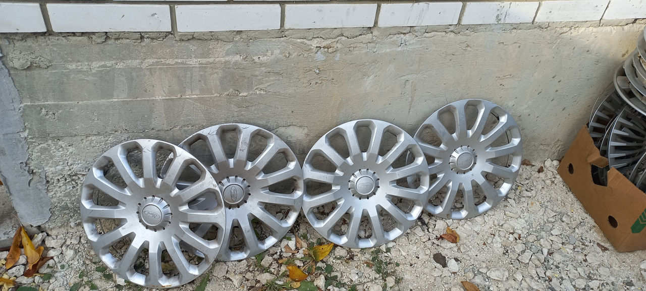 Vind Capace Ford R15 Originale!!!