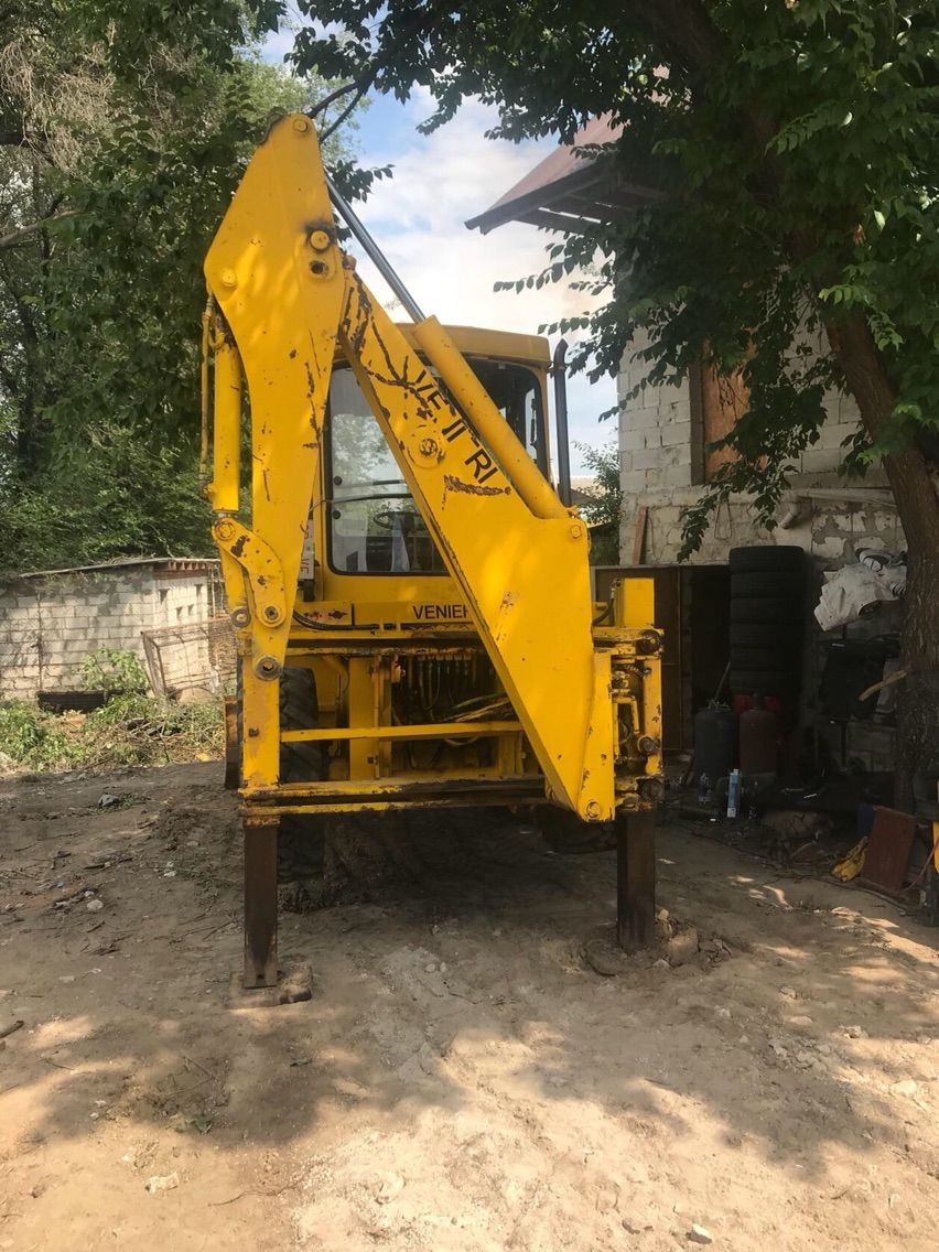 BuldoExcavator Venieri VF623 foto 5