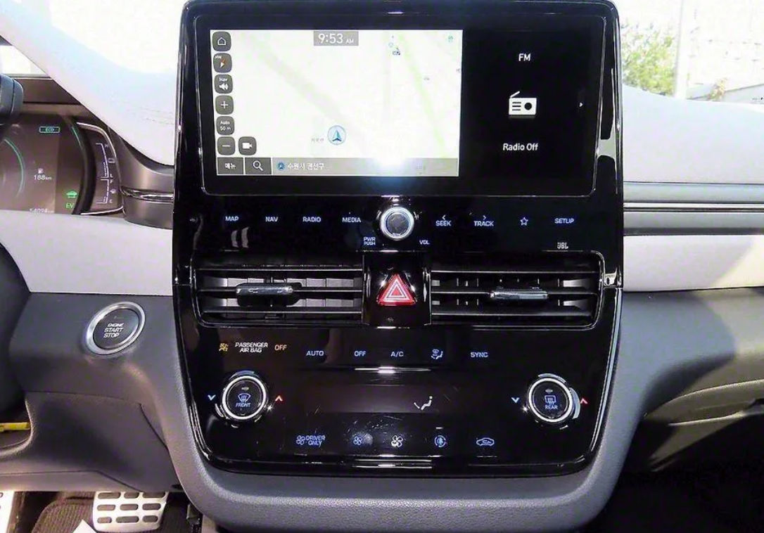 Hyundai IONIQ фото 6