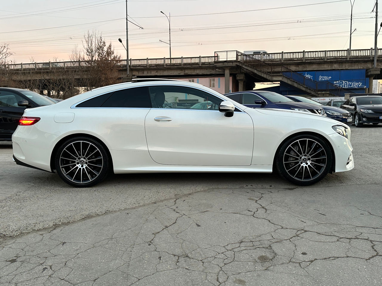 Mercedes E-Class Coupe foto 4