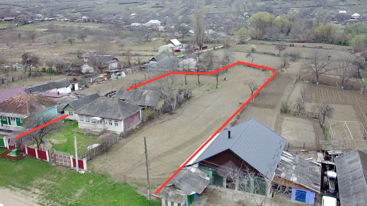 Vanzare 2 Case s.Ghetlova rl.Orhei cu teren 30 ari linga Padure foto 2