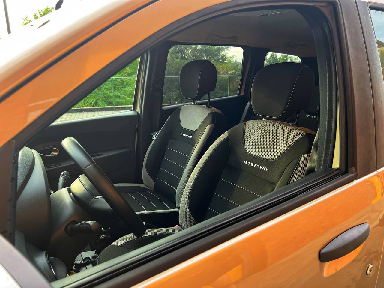 Dacia lodgy stepway 7 locuri - chirie auto - авто прокат - rent a car foto 2