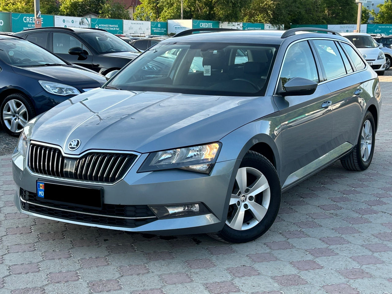 Skoda Superb foto 0