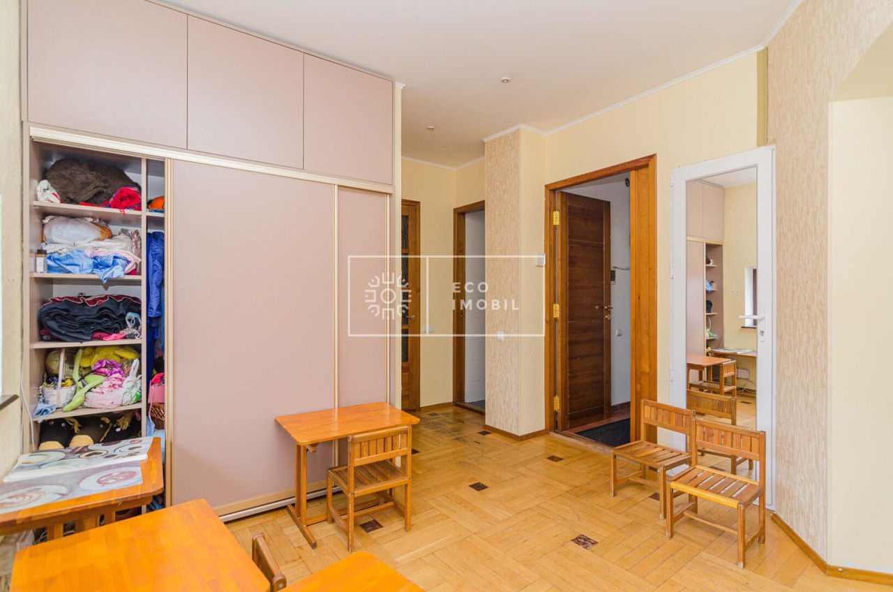 Vânzare, oficiu, Centru, str. București, 160 m.p., 320000€ foto 15