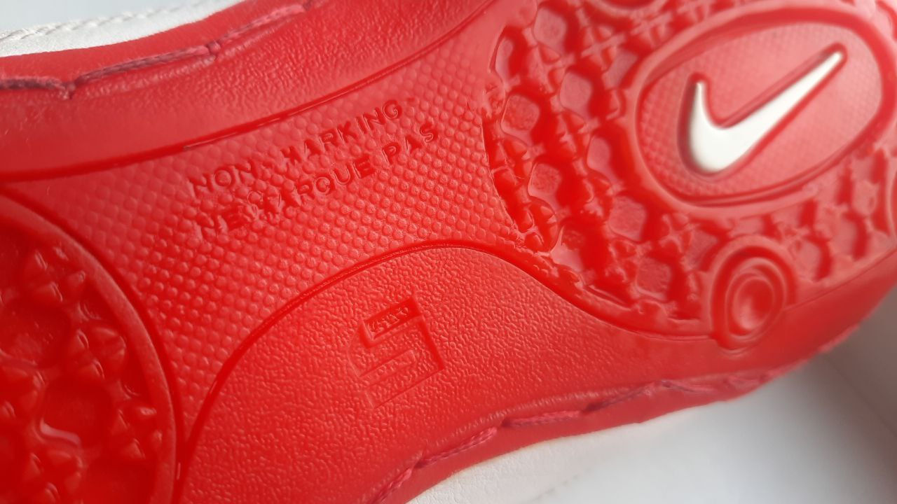 Vând ghete pentru futsal (fotbal sala - pe parchet) Nike 5 T-1 Mărimea 40.5 foto 5