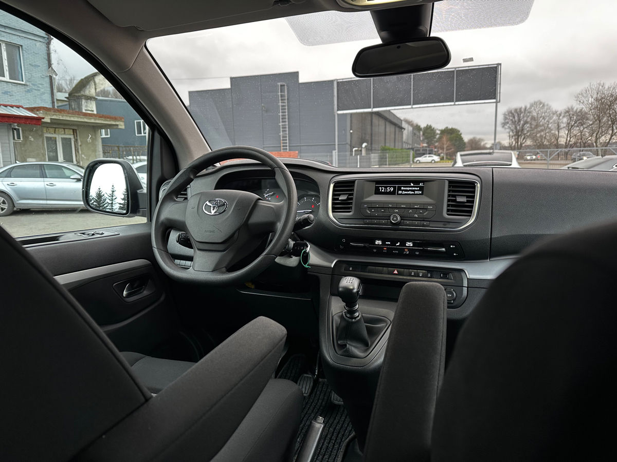 Toyota Proace Verso foto 8