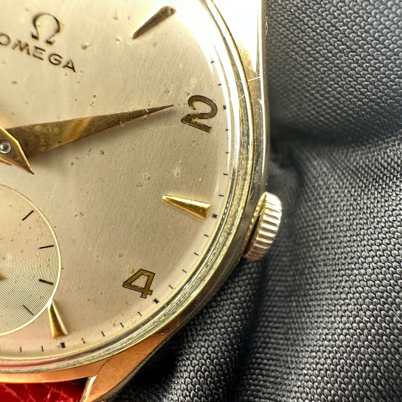 Omega Calatrava Ref. 2507 | Калибр 265 | Цельное золото 14Kt (проба 585)  фото 1