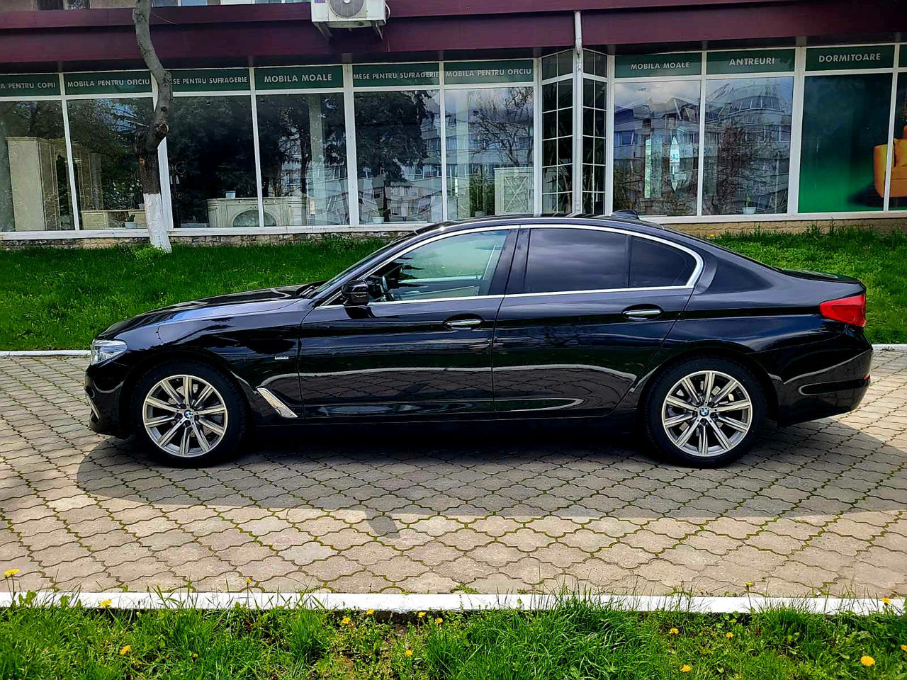 BMW 5 Series foto 10