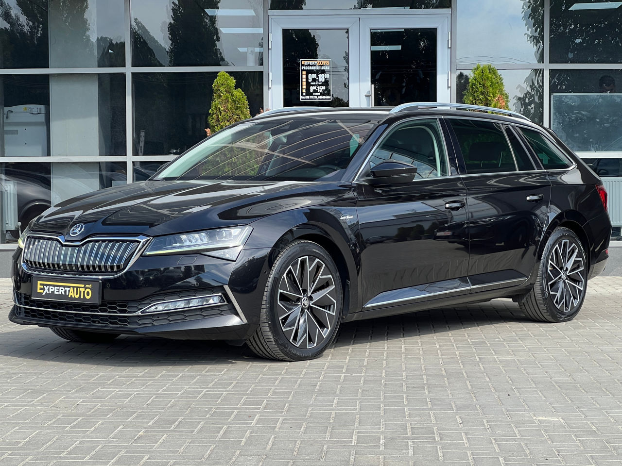 Skoda Superb — fotografia principală