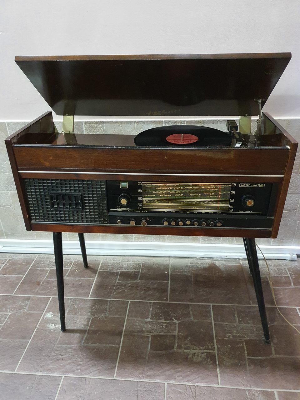 Ламповый Радиоприемник Урал-114