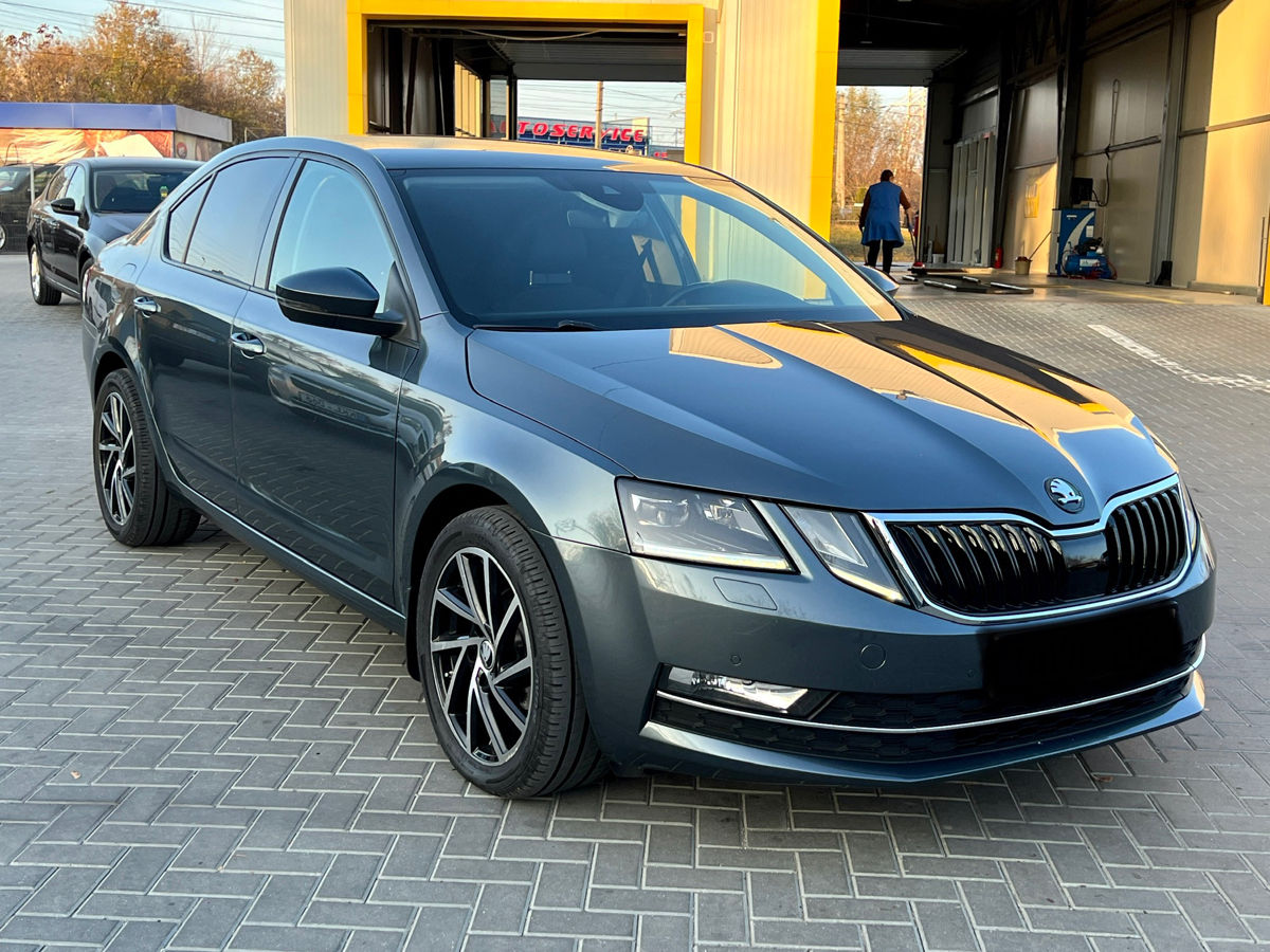 Skoda Octavia foto 1