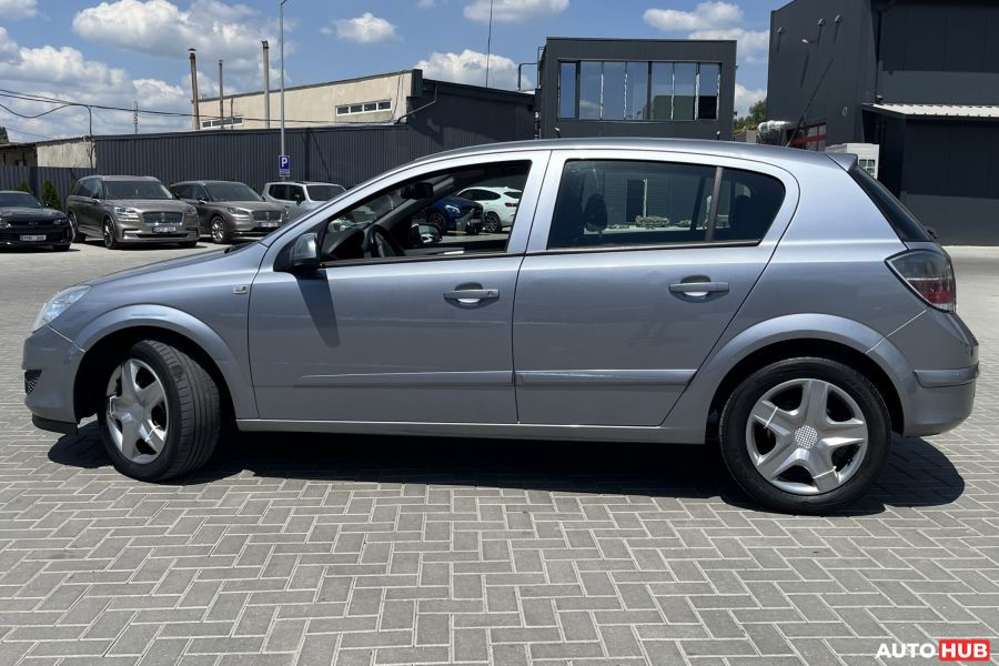 Opel Astra - Прокат // Rent // Chirie foto 3