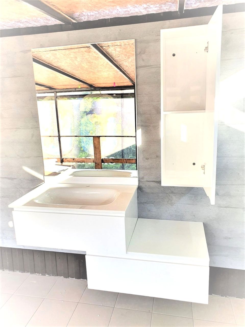 Мебель для ванной классика подвесная