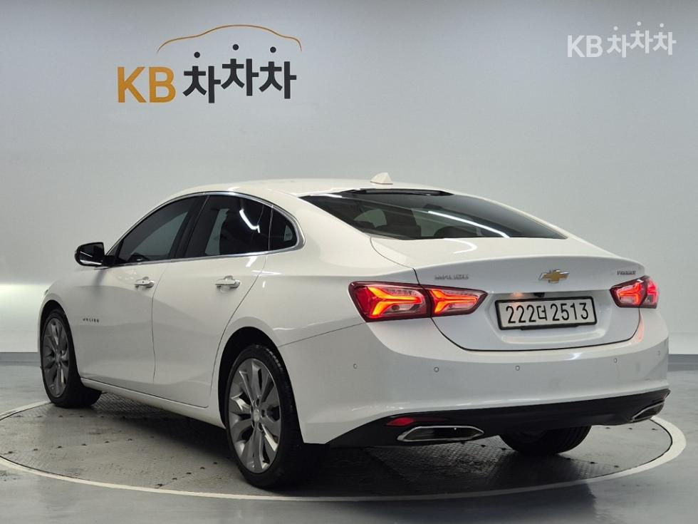 Chevrolet Malibu фото 2