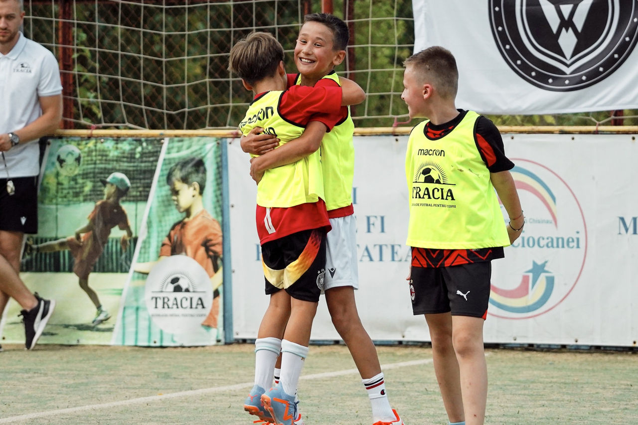 Descoperă Fotbalul de la 3 Ani – Creștem Campioni! foto 0