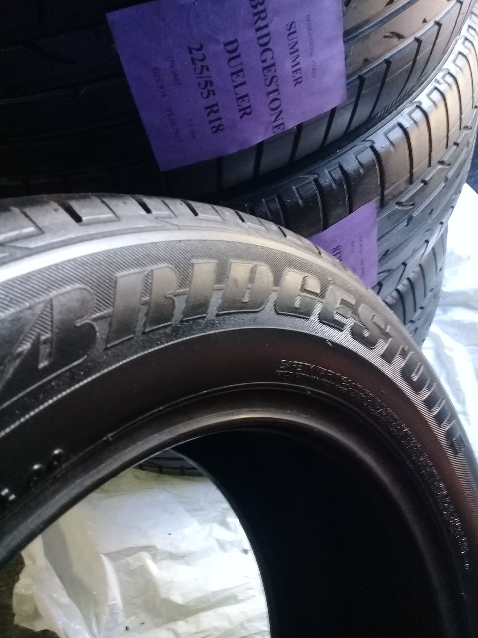 Bridgestone Dueler 225/55 R18- eftin
