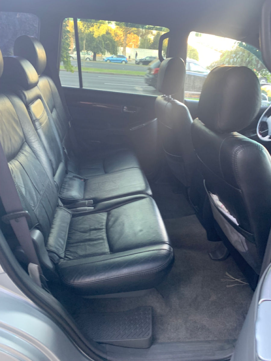 Toyota Land Cruiser Prado foto 3